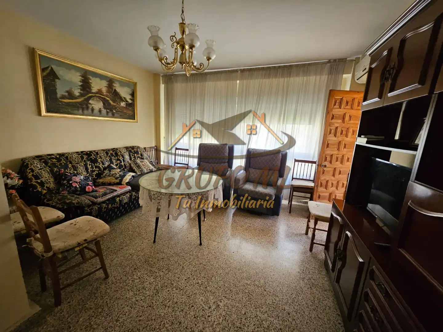 Sala d'estar de Pis en venda en Jaén amb Aire condicionat, Calefacció i Moblat