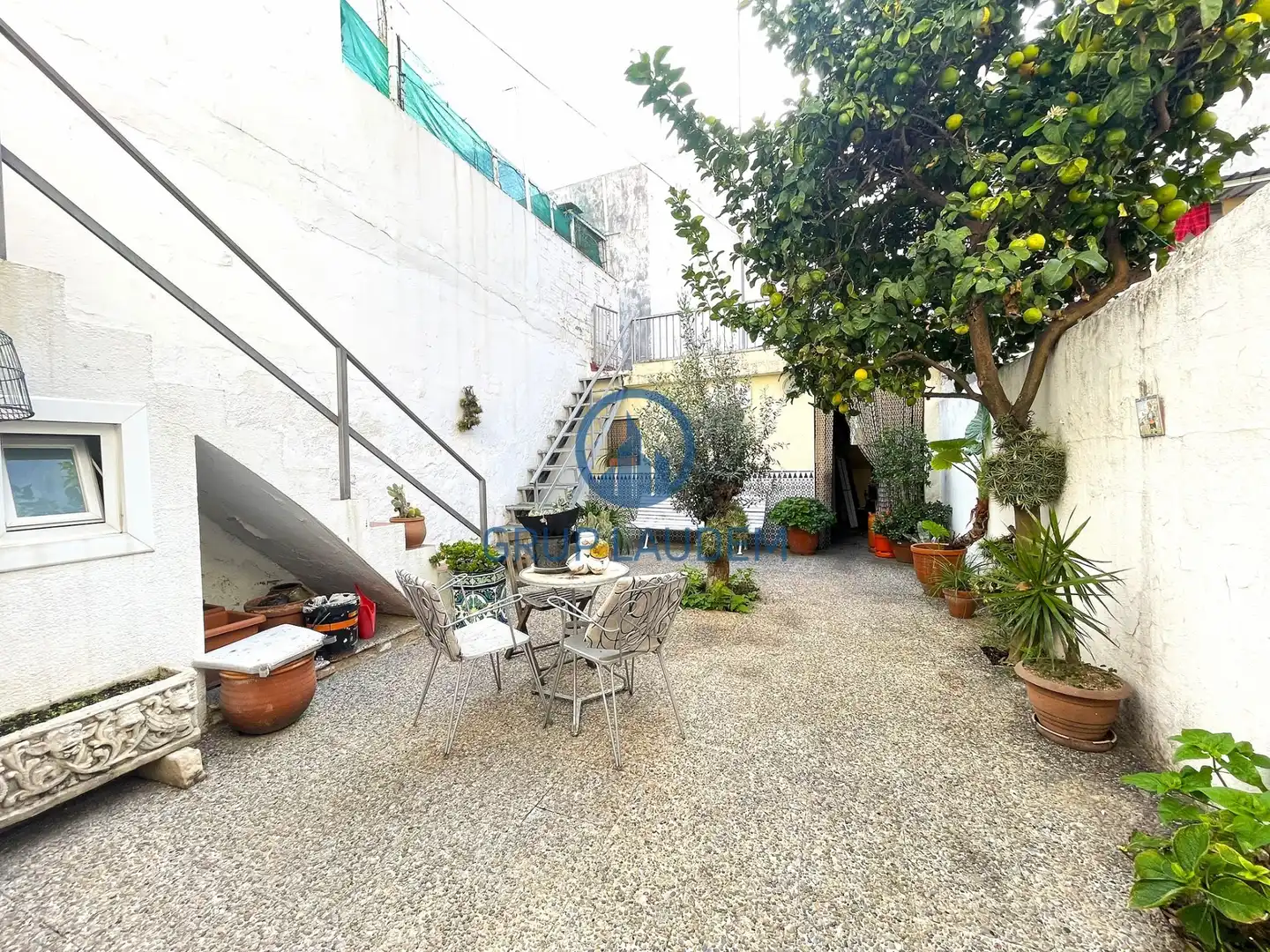 Garden of Houses for sale in Mataró  with Terrace, Storage room and Oven