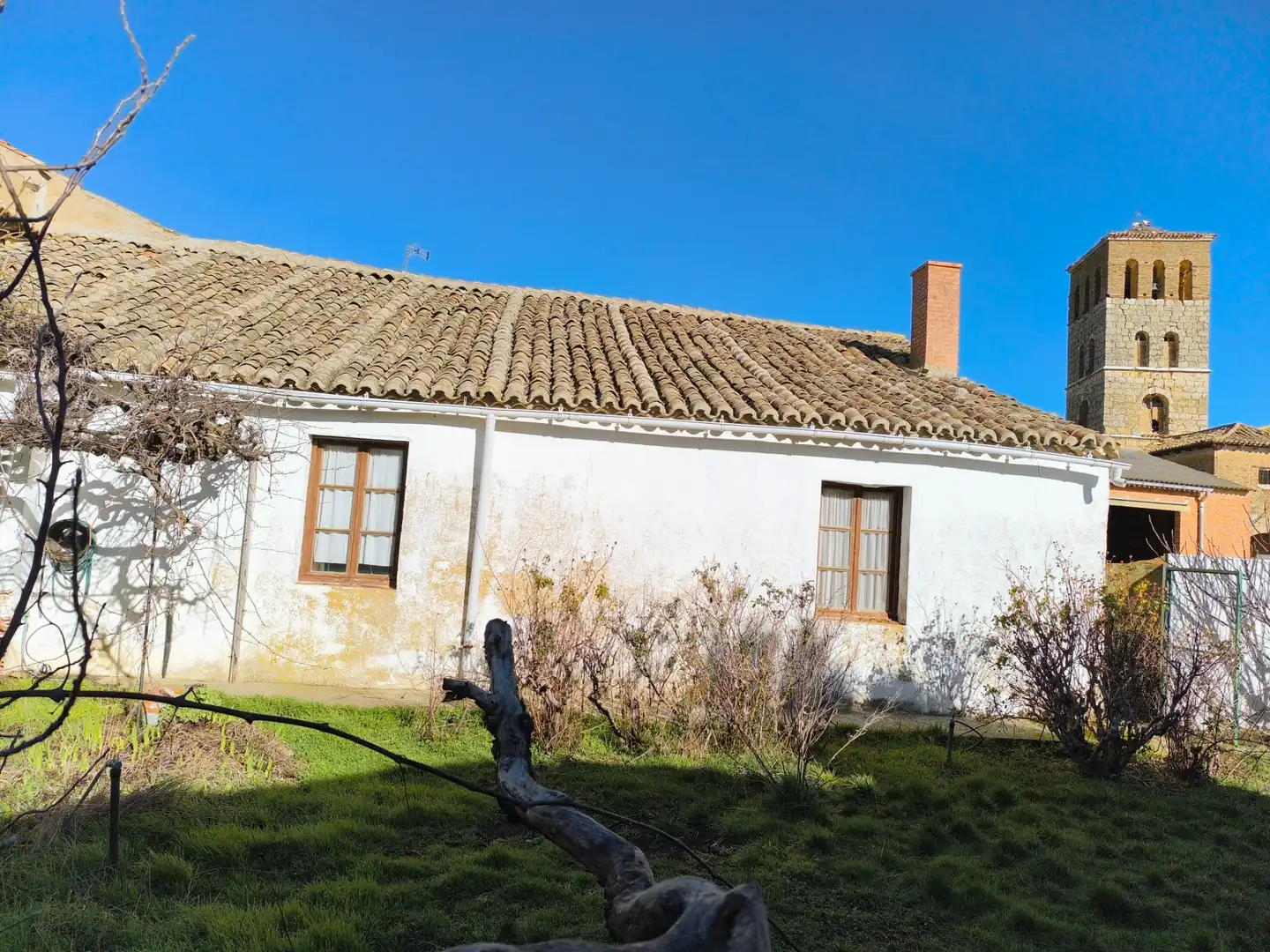 Vista exterior de Casa o chalet en venta en Villamartín de Campos con Calefacción, Jardín privado y Trastero