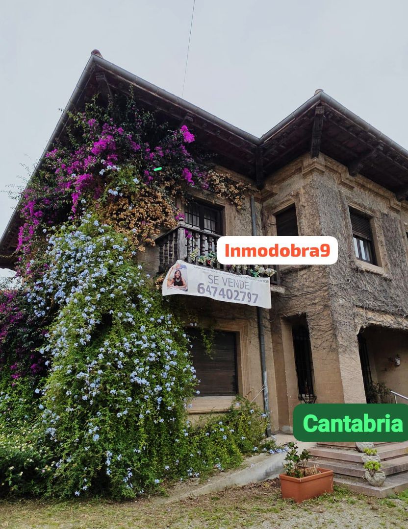 Exterior view of Single-family semi-detached for sale in Torrelavega   with Heating, Private garden and Parquet flooring