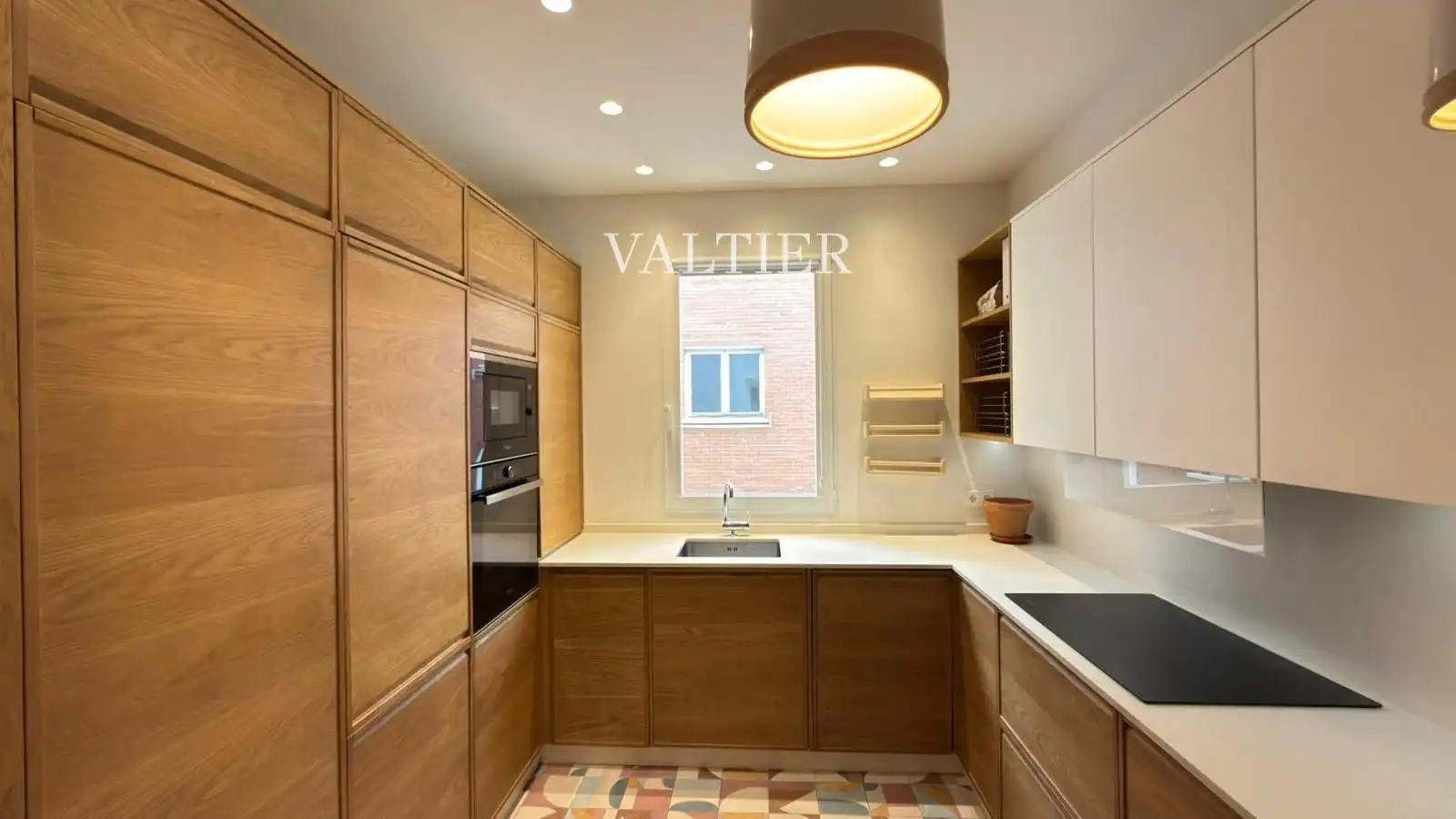 Cocina de Piso de alquiler en  Madrid Capital con Aire acondicionado, Calefacción y Amueblado