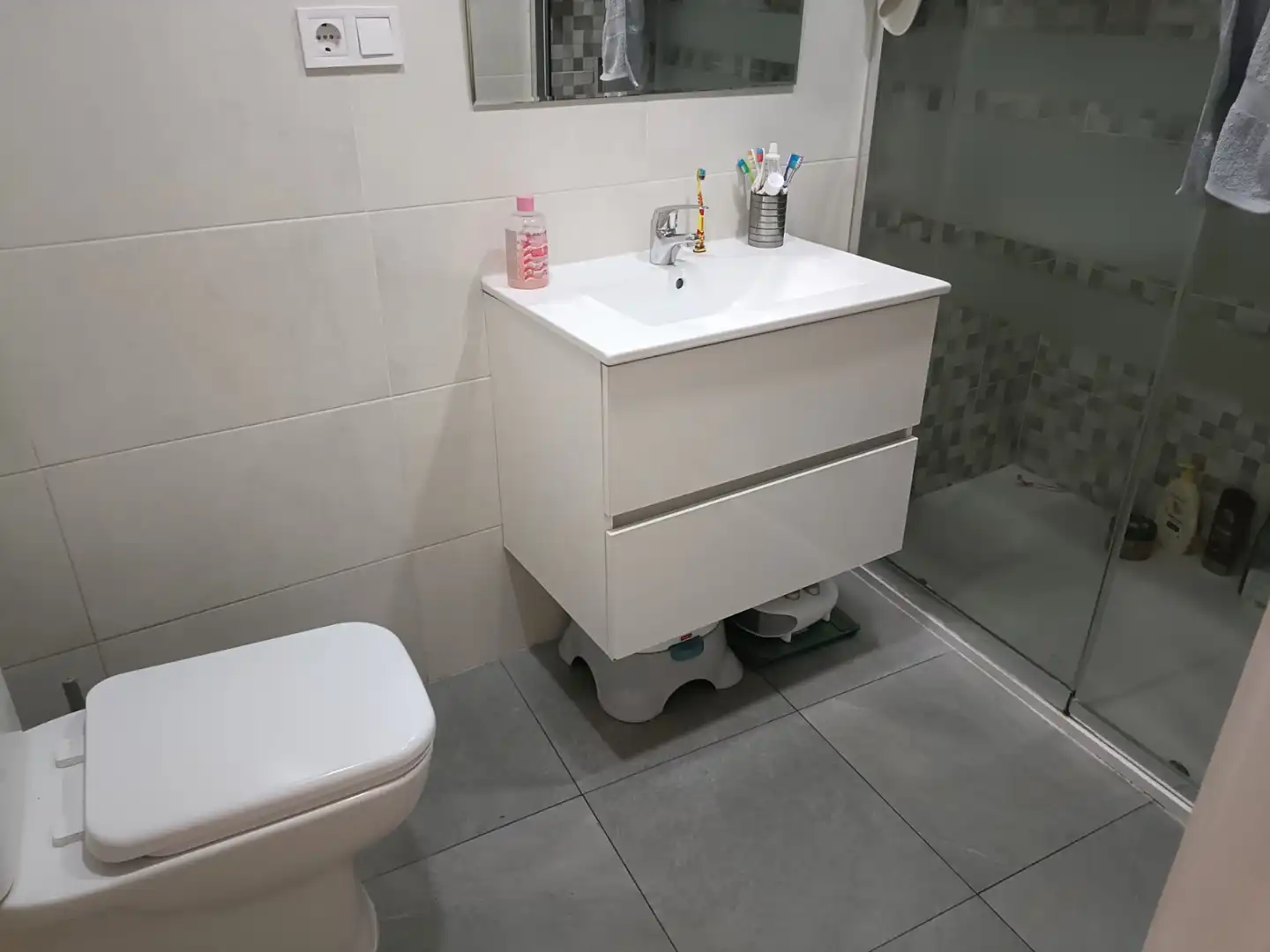 Baño de Piso en venta en Rubí con Calefacción, Horno y Balcón