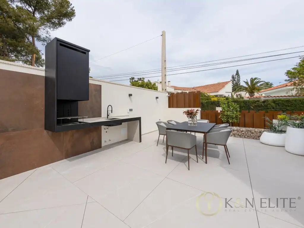 Terrassa de Casa o xalet en venda en Benidorm amb Aire condicionat, Terrassa i Piscina