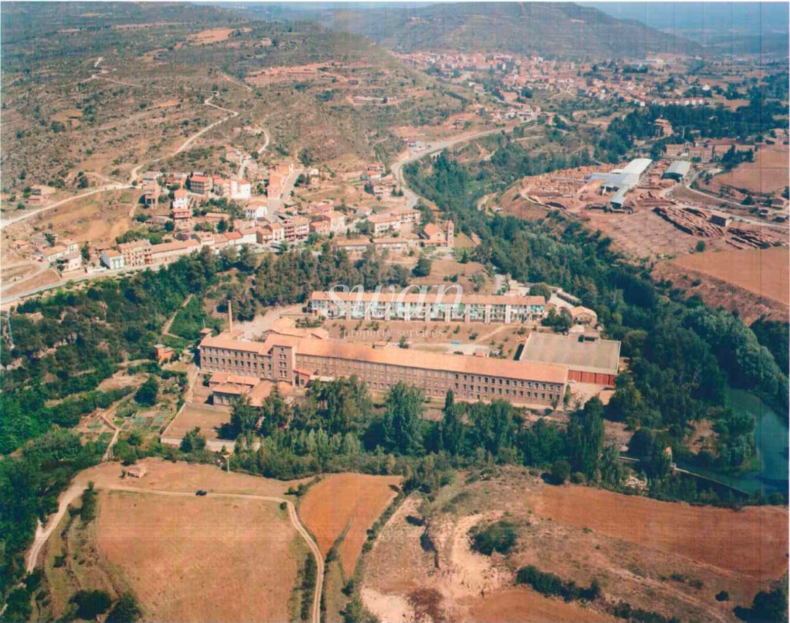 Vista exterior de Nau industrial de lloguer en Puig-reig