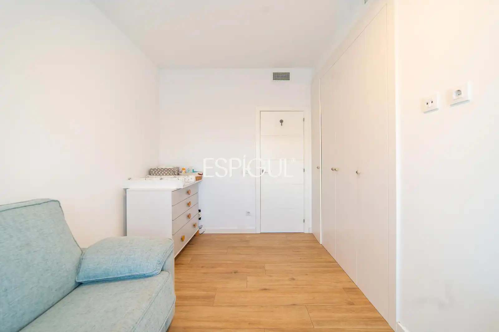 Bedroom of Flat for sale in Vilablareix  with Air Conditioner, Heating and Terrace