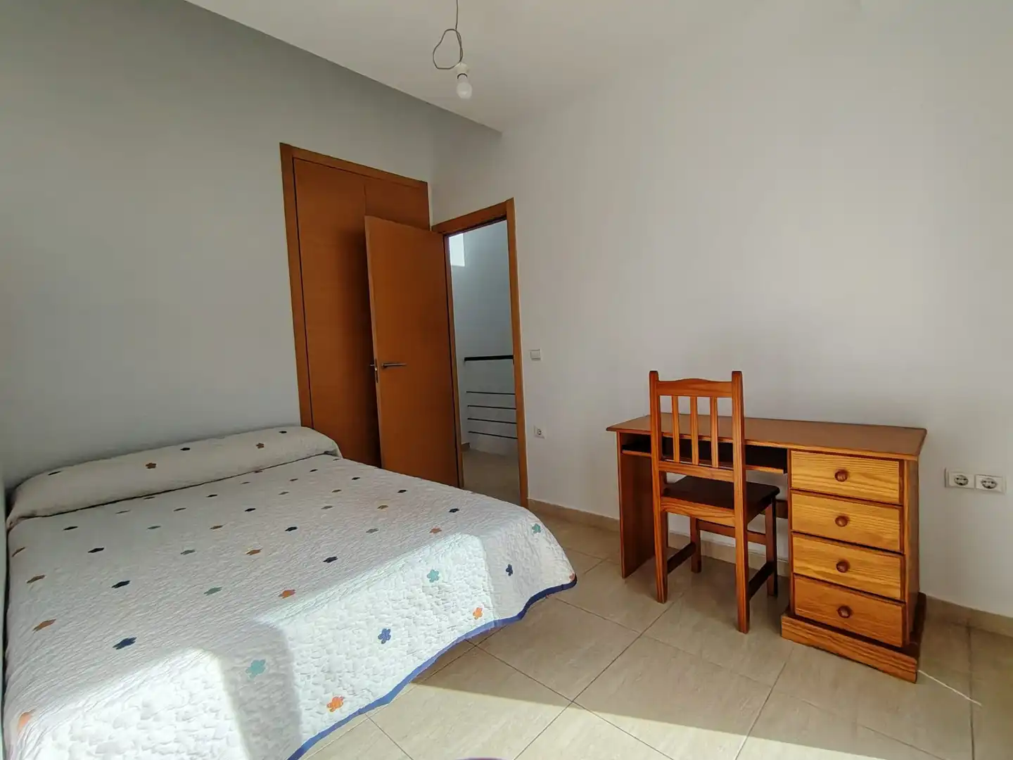 Schlafzimmer von Einfamilien-Reihenhaus zum Verkauf in Oropesa del Mar / Orpesa mit Terrasse, Abstellraum und Ofen