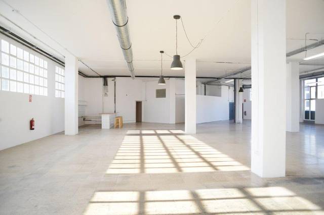 Oficina en Alquiler en El Parc i la Llacuna del Poblenou