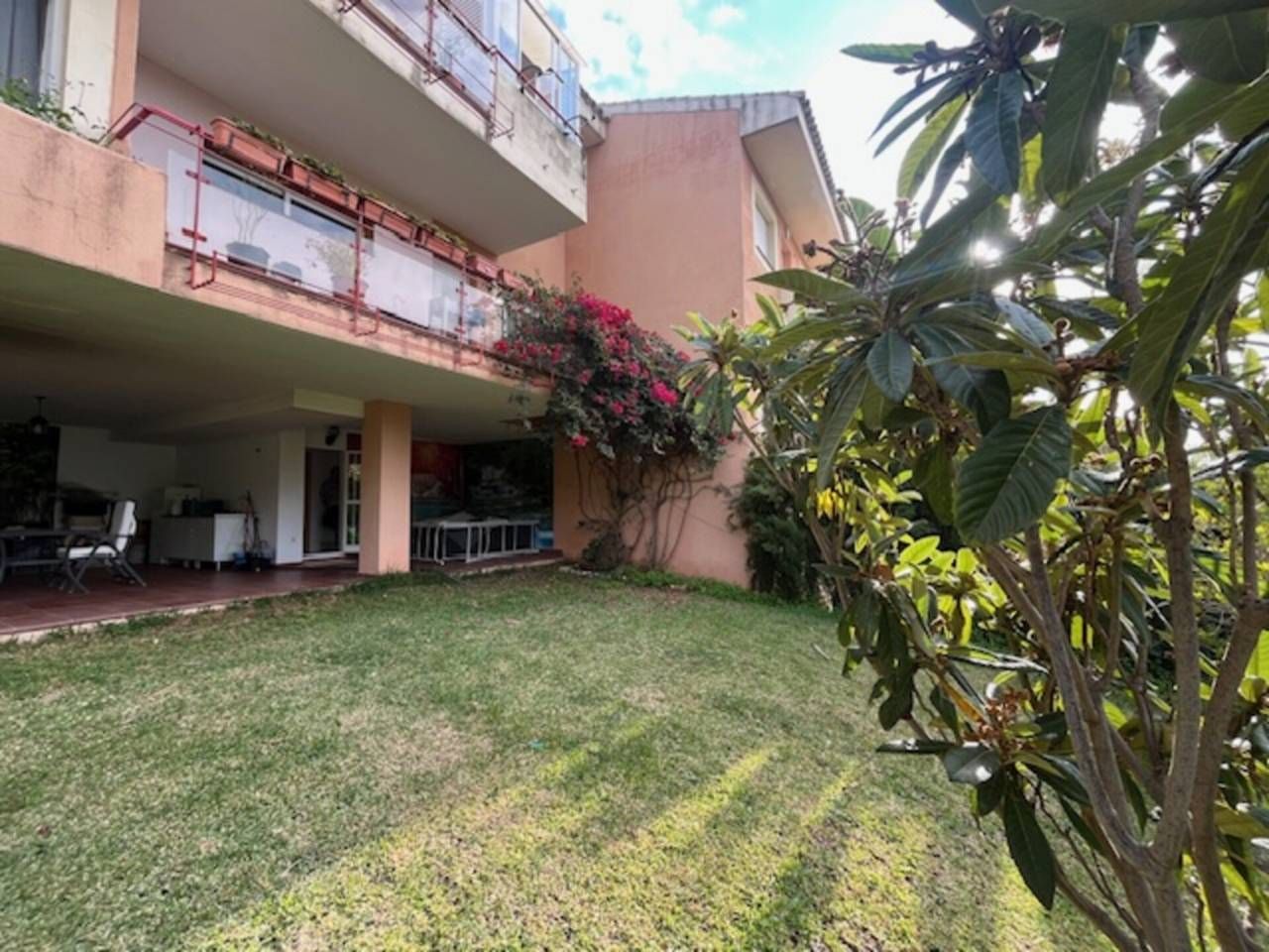 Garden of Single-family semi-detached for sale in Estepona  with Air Conditioner, Private garden and Parquet flooring