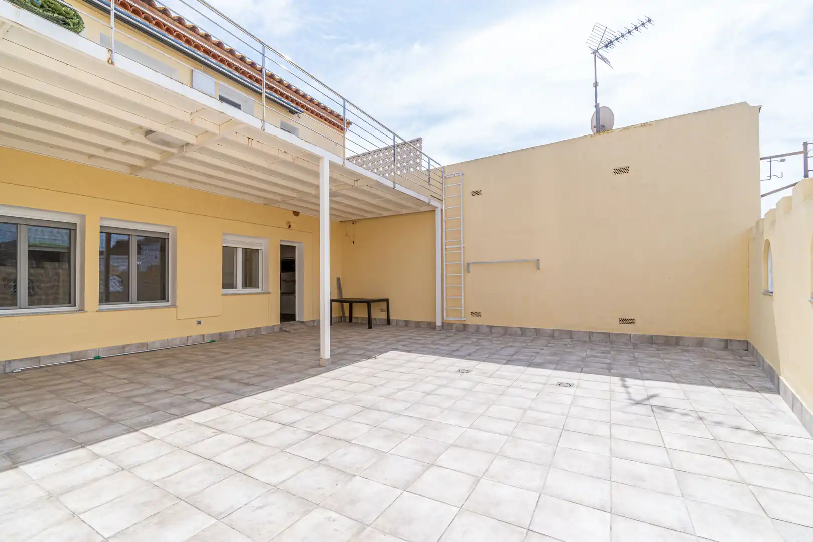 Terraza de Casa o chalet en venta en Castelló d'Empúries con Aire acondicionado y Terraza