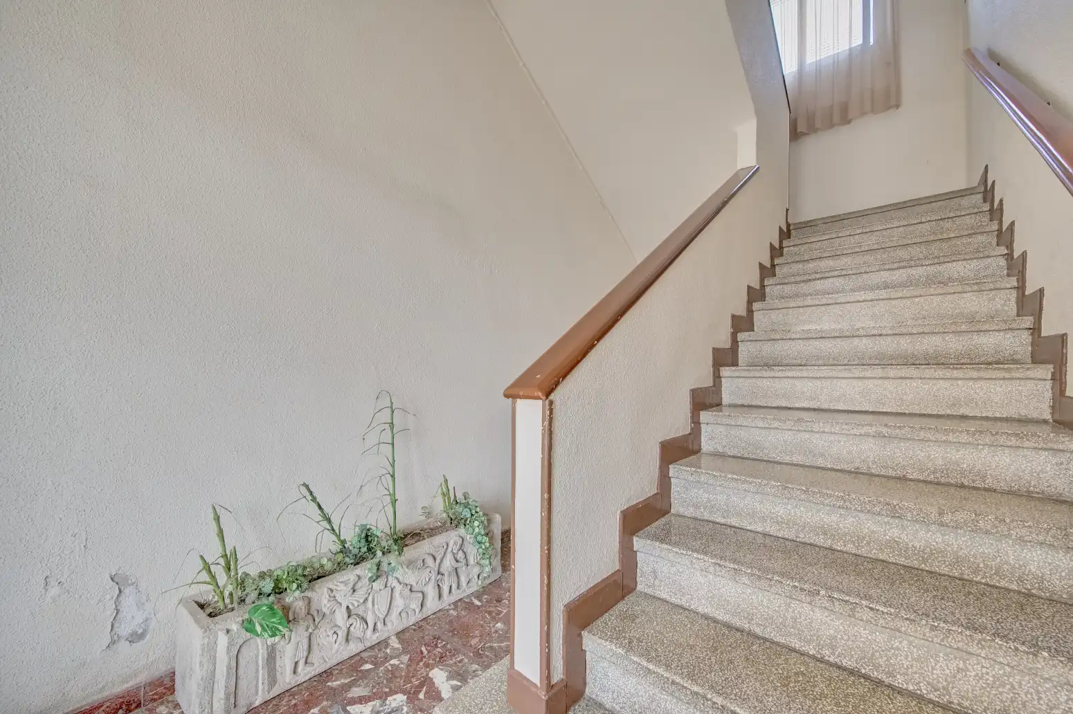Piso en venta en  Pamplona / Iruña con Calefacción y Parquet