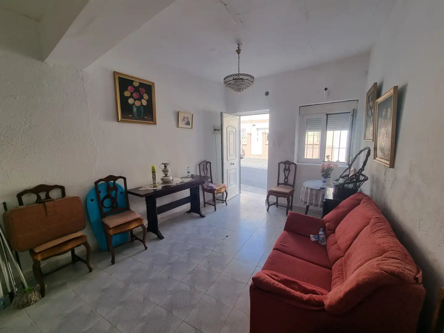 Sala d'estar de Casa o xalet en venda en Almería amb Jardí privat, Terrassa i Moblat