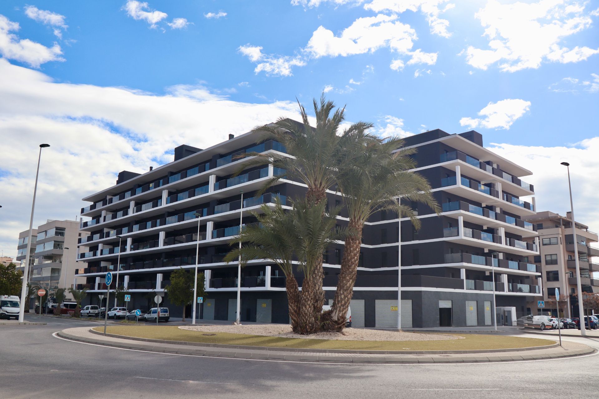Exterior view of Planta baja for sale in Elche / Elx  with Air Conditioner, Terrace and Storage room
