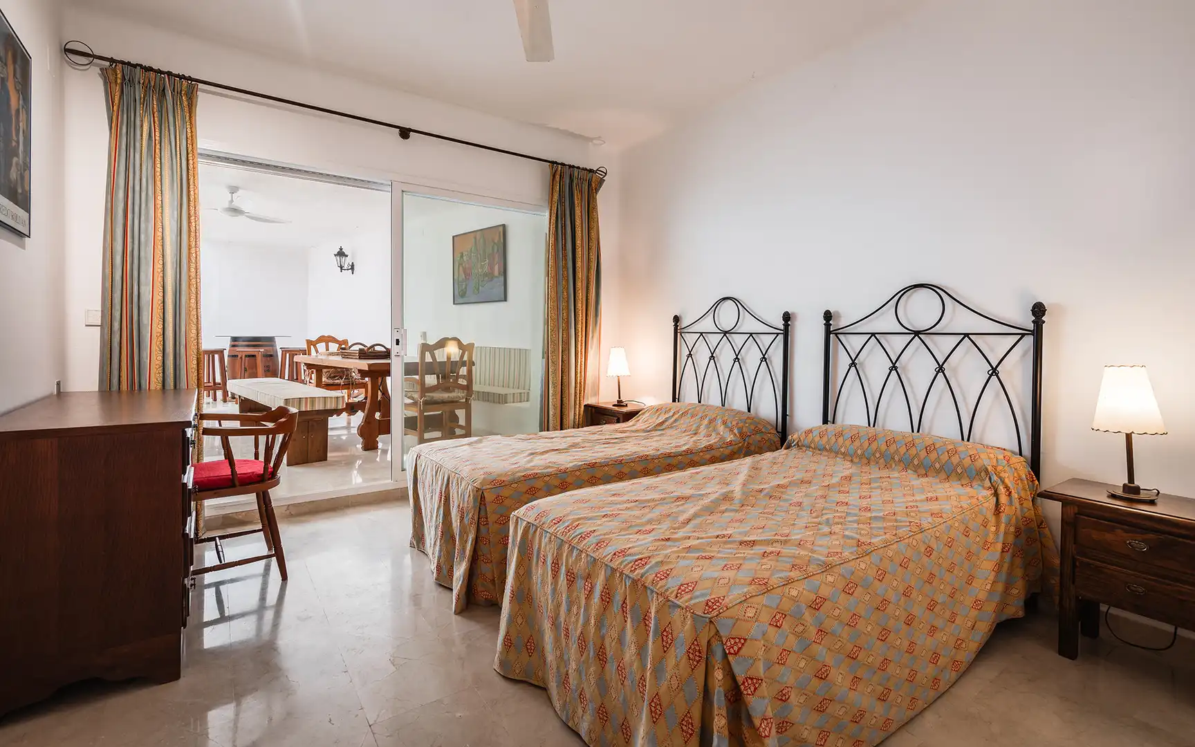 Habitación de Planta baja en venta en Marbella con Aire acondicionado, Jardín privado y Terraza