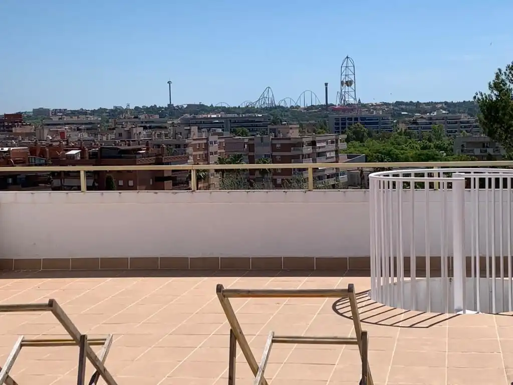 Apartment with pool to rent in ciutat de reus 19