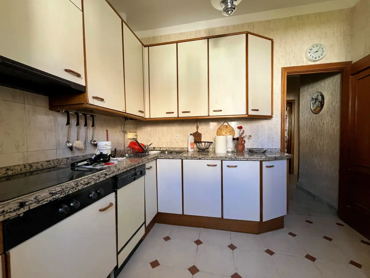 Cuina de Casa o xalet en venda en Guadarrama amb Calefacció, Jardí privat i Terrassa