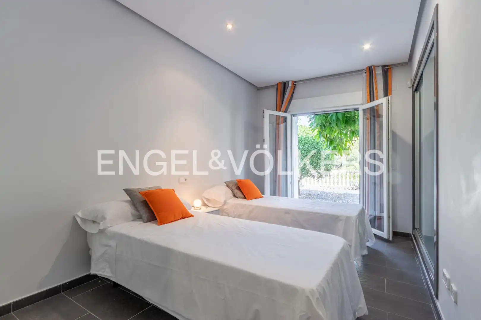 House with pool for sale in El Montgó, imagen 27