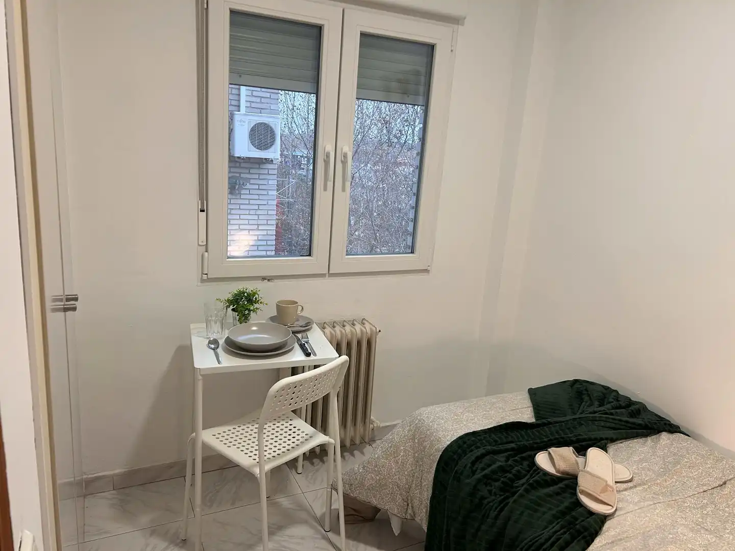 Bedroom of Flat for share in Fuenlabrada  with Heating and Washing machine