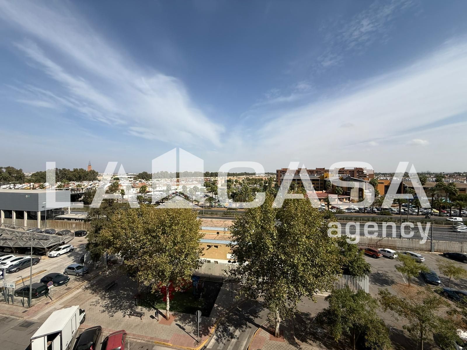 Vista exterior de Pis en venda en Montequinto amb Aire condicionat i Balcó