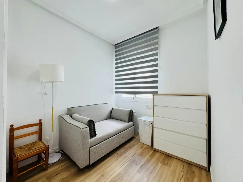 Habitación de Apartamento en venta en Guardamar del Segura con Aire acondicionado, Calefacción y Terraza