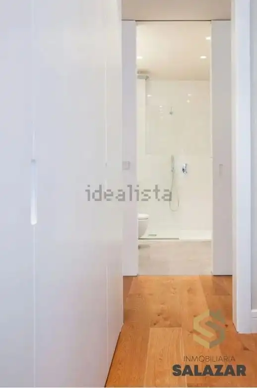 Baño de Piso de alquiler en Bilbao  con Calefacción