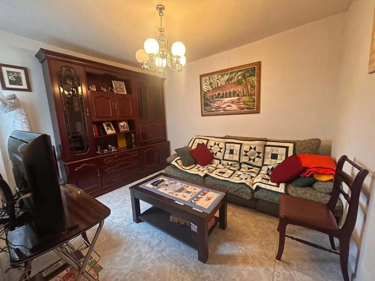 Sala d'estar de Casa o xalet en venda en Melgar de Fernamental amb Jardí privat