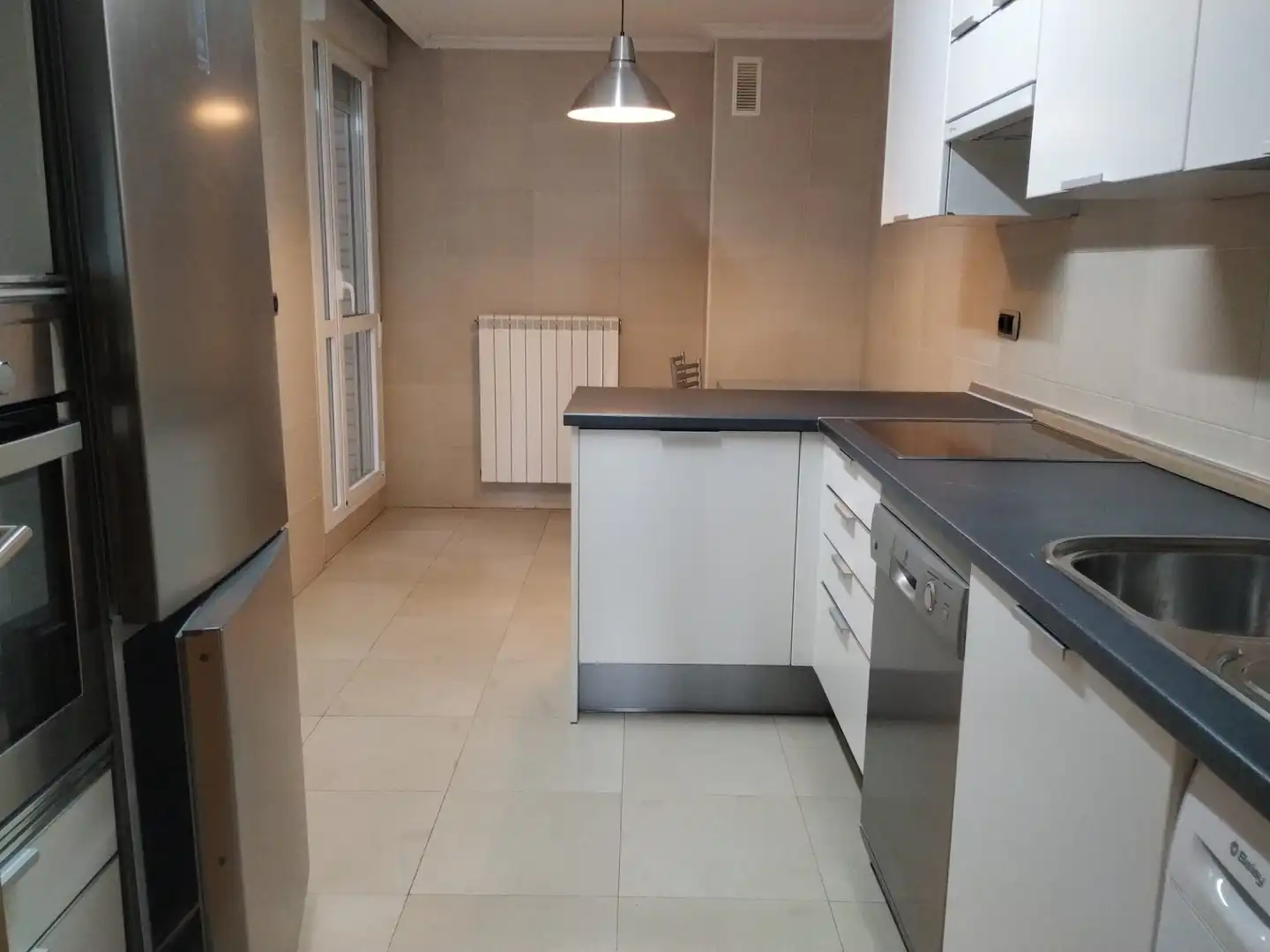 Kitchen of Flat for rent in  Logroño  with Furnished, Oven and Washing machine