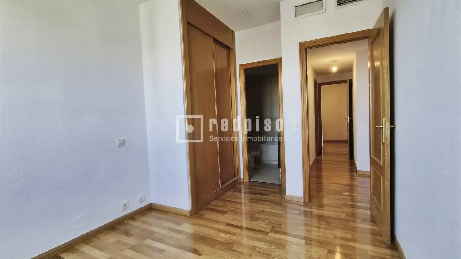 Bedroom of Flat for sale in Madrid  with Air Conditioner, Heating and Private garden