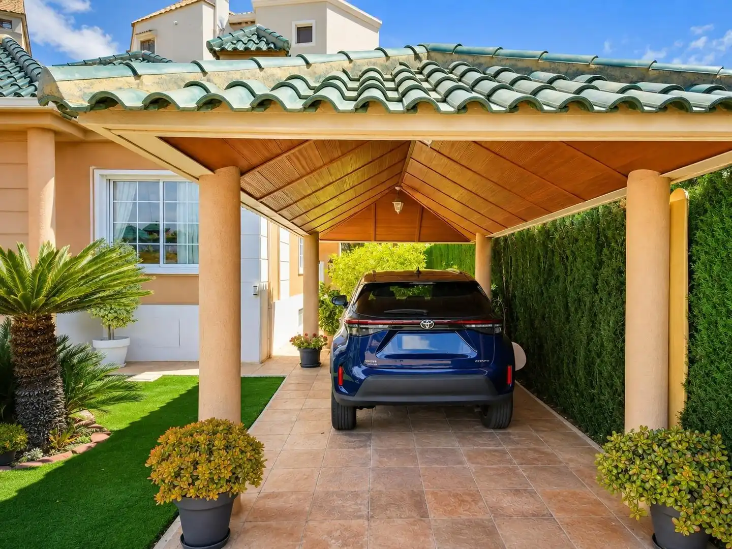 Detached house with pool for sale in Los Arenales del Sol, imagen 8