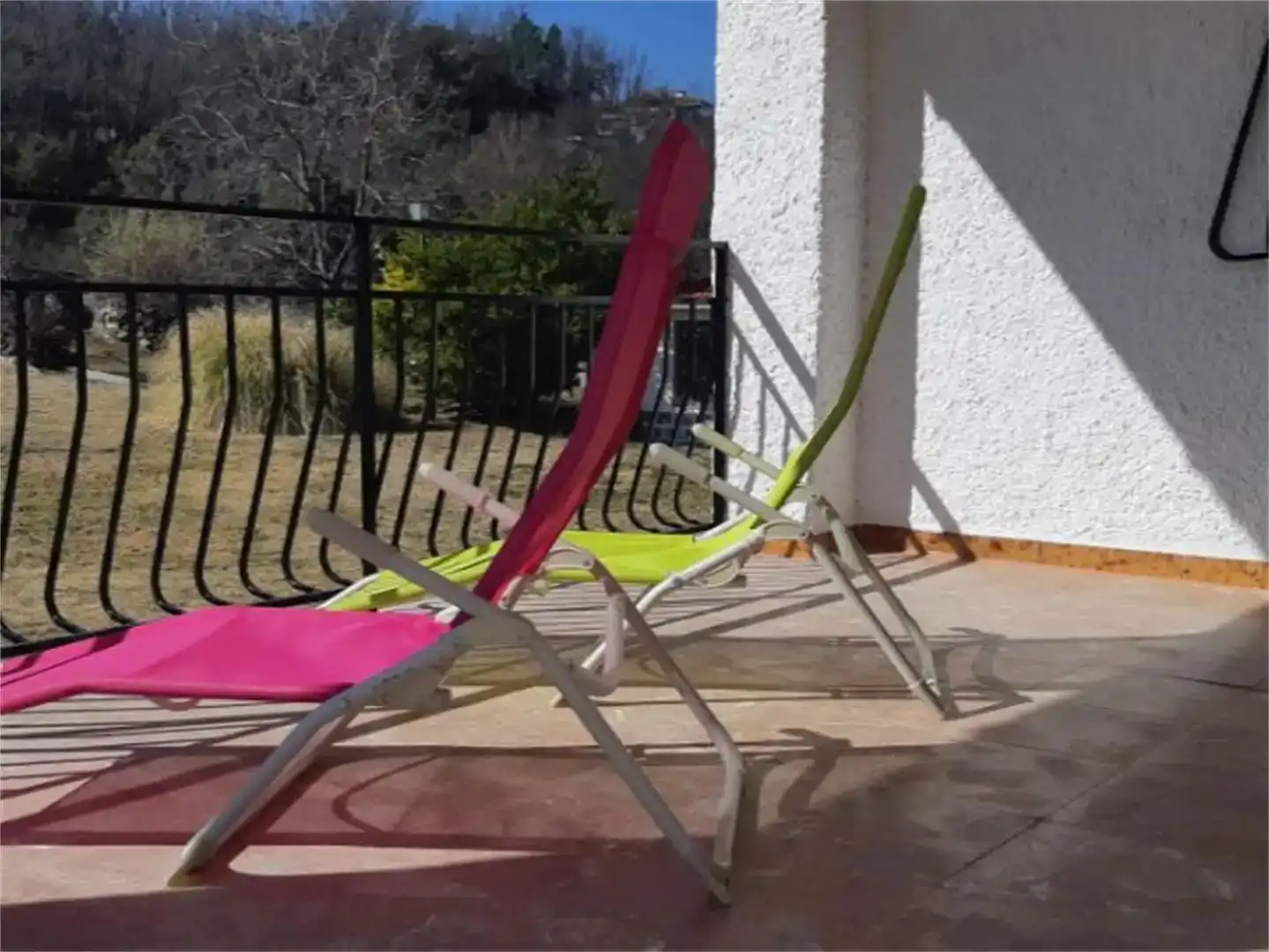 Terraza de Casa o chalet de alquiler en Navaluenga con Jardín privado, Amueblado y Balcón