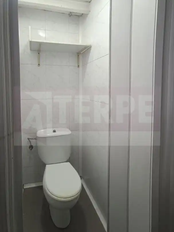 Badezimmer von Geschaftsraum zur Miete in Errenteria