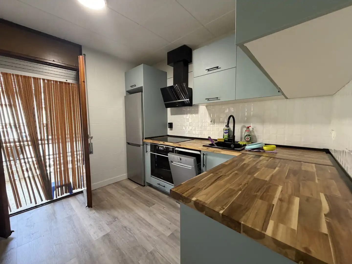 Cocina de Casa adosada en venta en Manlleu con Calefacción, Terraza y Balcón
