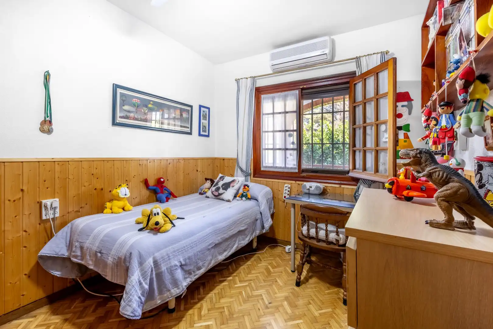 Bedroom of Houses for sale in Málaga  with Air Conditioner, Heating and Private garden