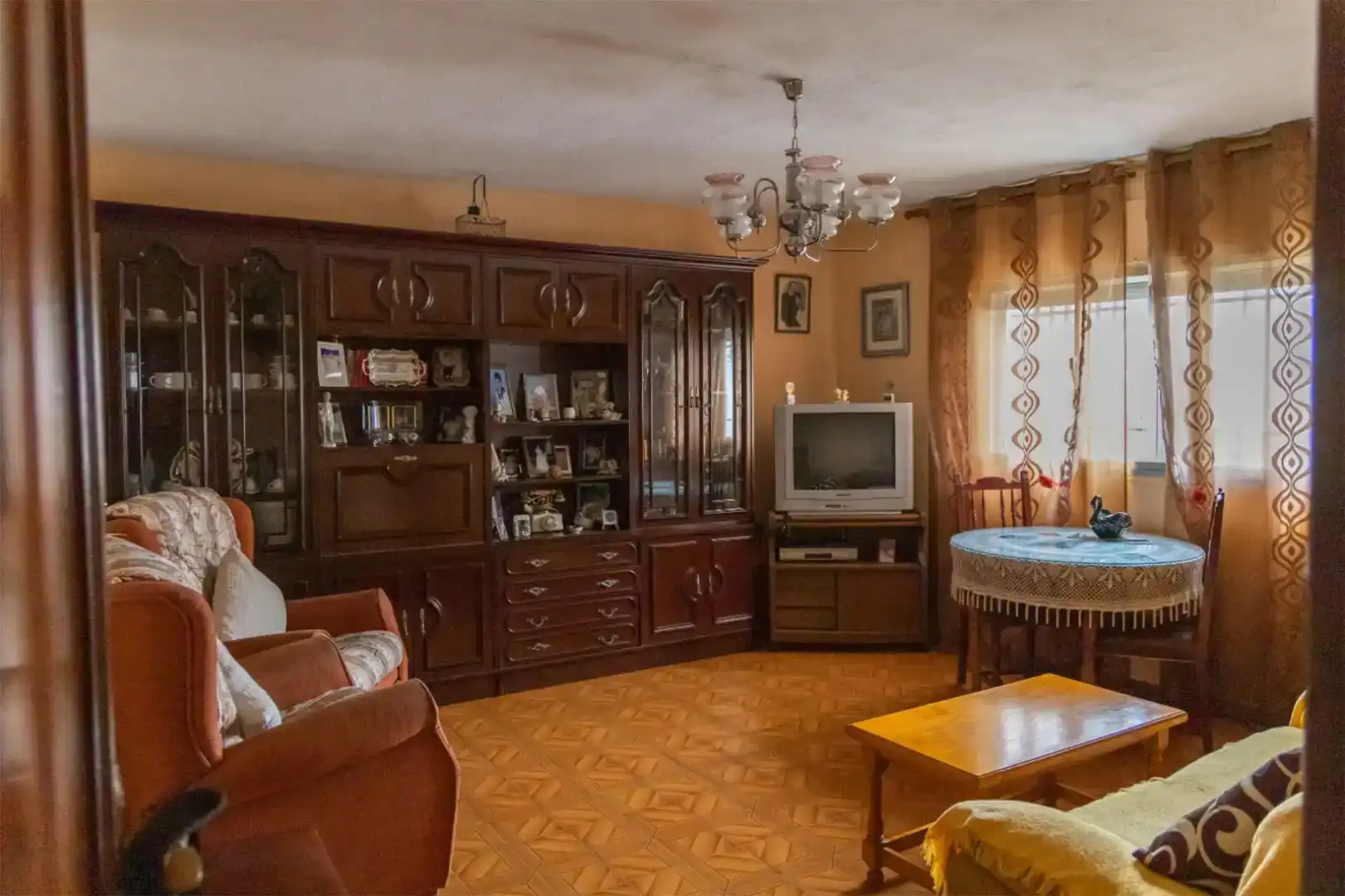 Sala d'estar de Pis en venda en Villar de Plasencia amb Aire condicionat i Balcó