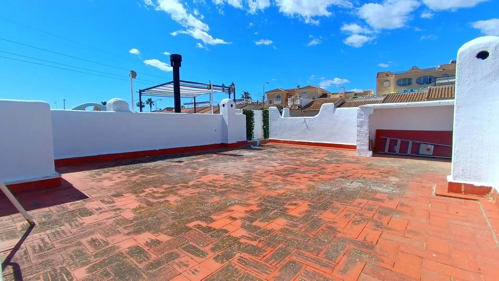 Vista exterior de Casa o chalet en venta en Rojales con Piscina, Amueblado y Piscina comunitaria