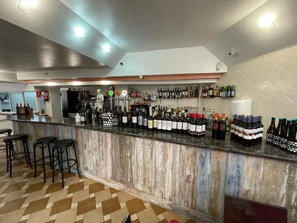 Business premises for sale in Casco Antiguo, imagen 8