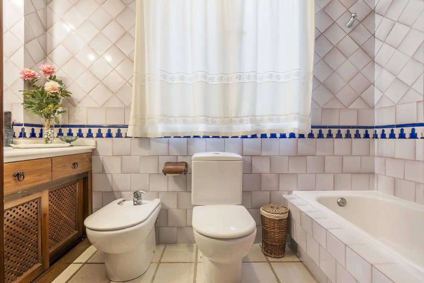 Casa o xalet en venda a Calle ALAMILLOS DE SAN CECILIO, San Matías - Realejo
