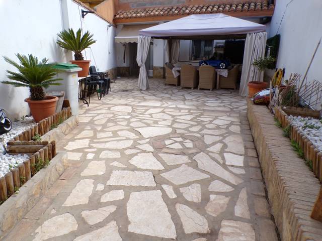 Casa adosada en Venta en Carrer Arquebisbe Fuero en Casas Verdes - Ermita