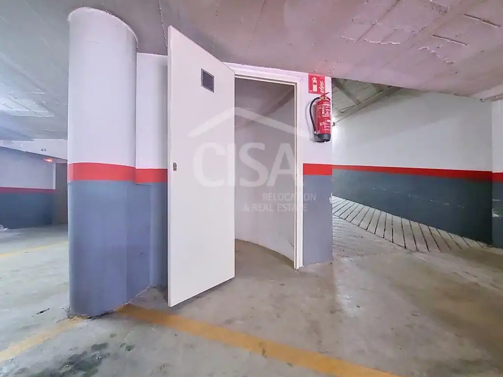 Parking de Dúplex en venta en La Massana con Calefacción, Horno y Microondas