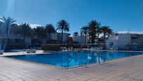 Piscina de Apartament en venda en Arona amb Moblat i Piscina comunitària