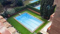 Swimming pool of Apartment for sale in  Barcelona Capital  with Air Conditioner, Parquet flooring and Storage room