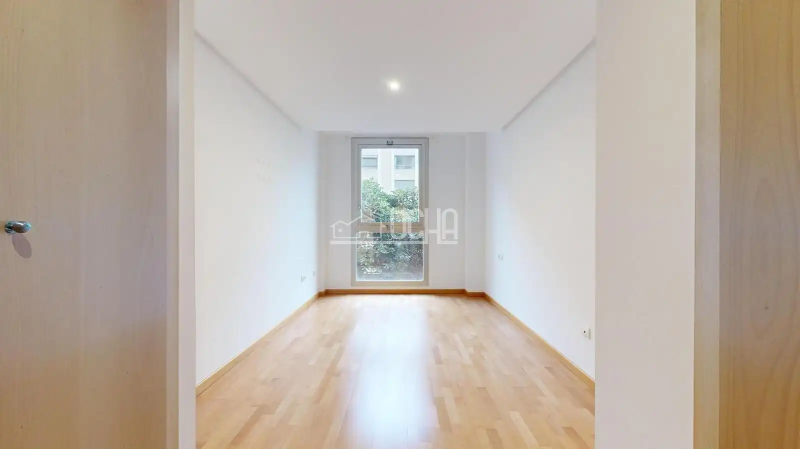 Piso en venta en Calle SAN VICENTE MARTIR, Arrancapins
