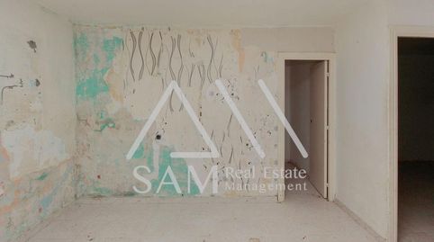 Foto 3 de Piso en venta en Llefià, Badalona