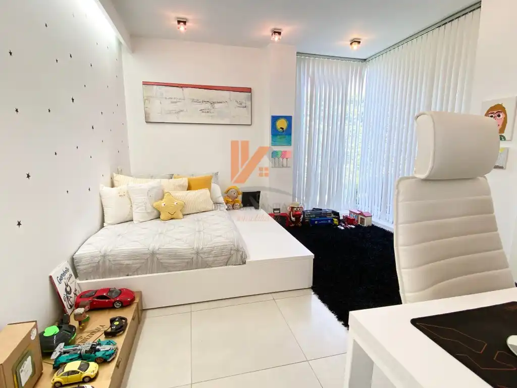 Habitación de Casa o chalet en venta en Ames con Jardín privado, Terraza y Piscina