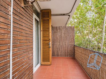 Flat with balcony for sale in Calle INDUSTRIA