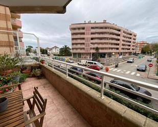 Exterior view of Flat for sale in Castro-Urdiales  with Heating, Terrace and Furnished