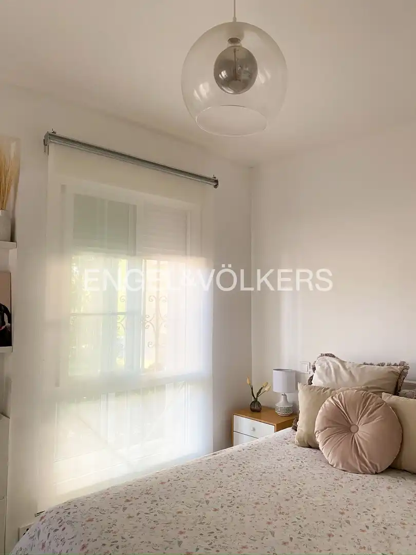 Außenansicht von Wohnung zur Miete in Villaviciosa de Odón mit Klimaanlage, Heizung und Privatgarten