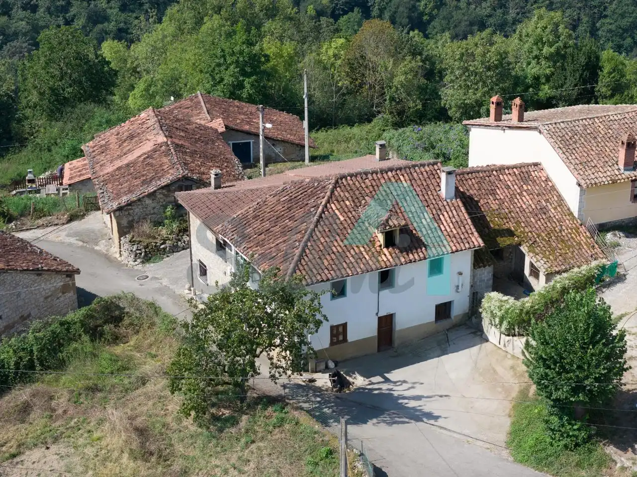 Vista exterior de Casa adosada en venta en Amieva con Jardín privado y Terraza