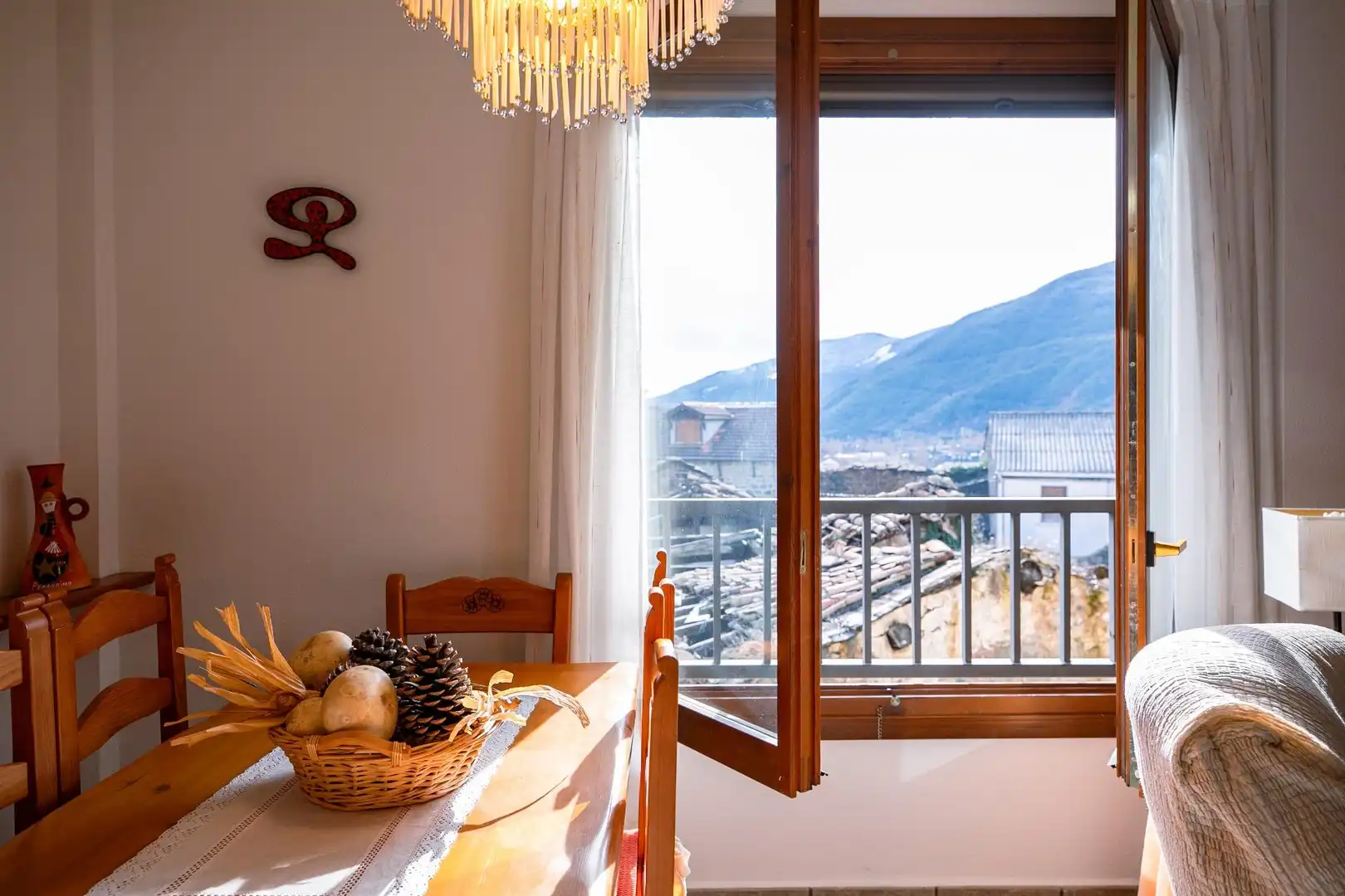 Comedor de Dúplex en venta en Biescas con Calefacción, Trastero y Amueblado