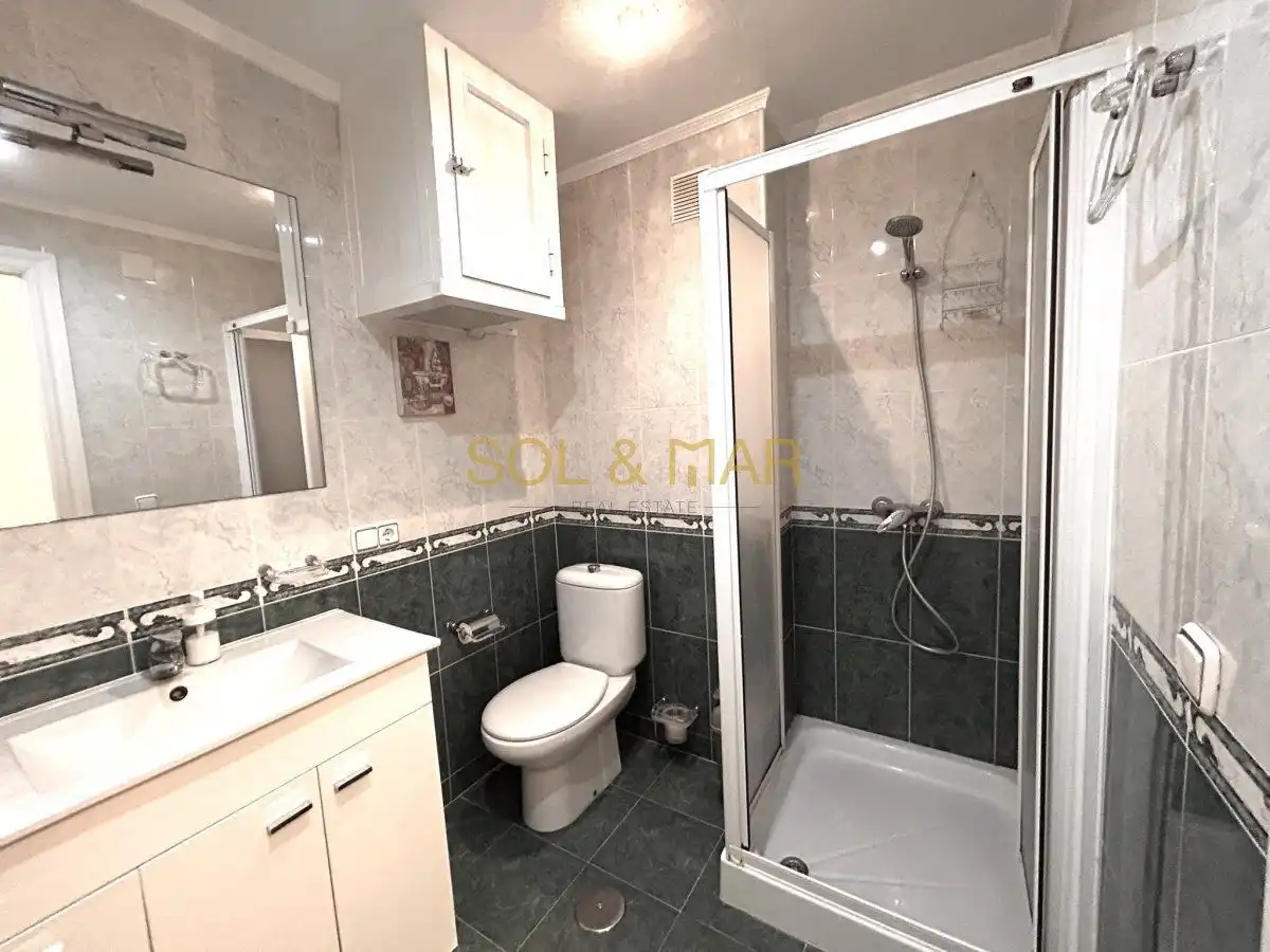 Badezimmer von Wohnung zur Miete in Centro