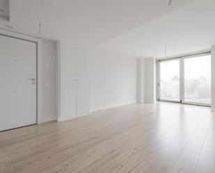 Living room of Flat to rent in  Madrid Capital  with Air Conditioner, Heating and Community pool